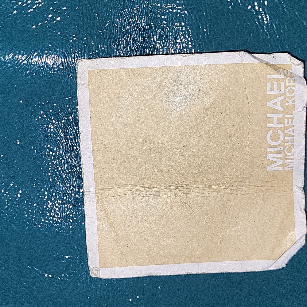 Michael Kors Leather Bag with Gold Accents - Picture 5 of 16